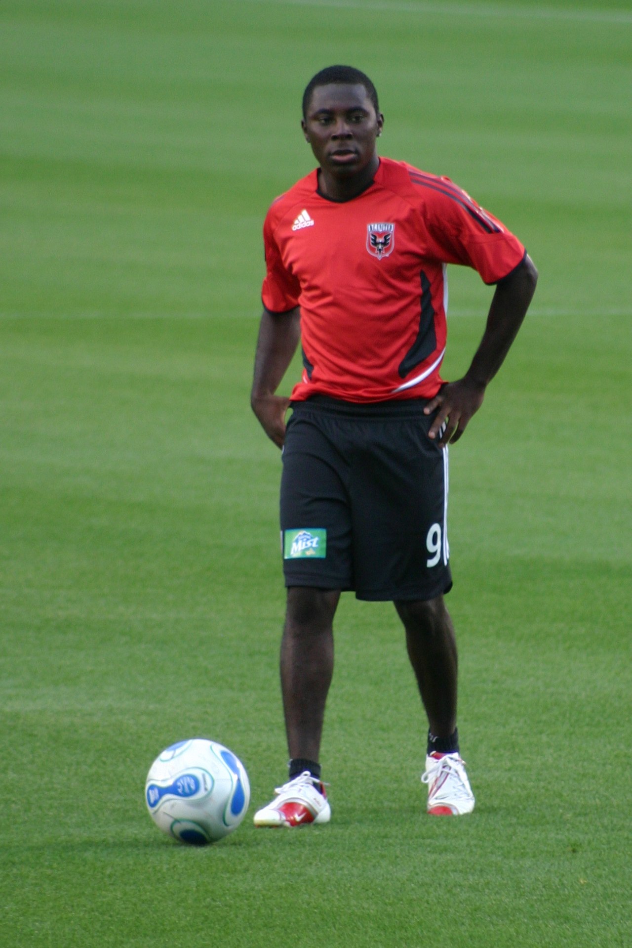 Freddy Adu warming up in a D.C. United shirt as a teenager